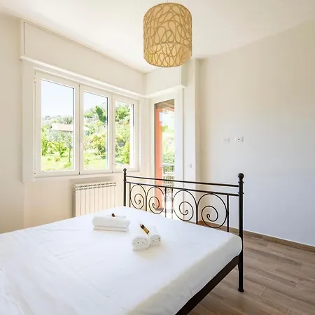 Joivy Lele With Swimming Pool Rapallo